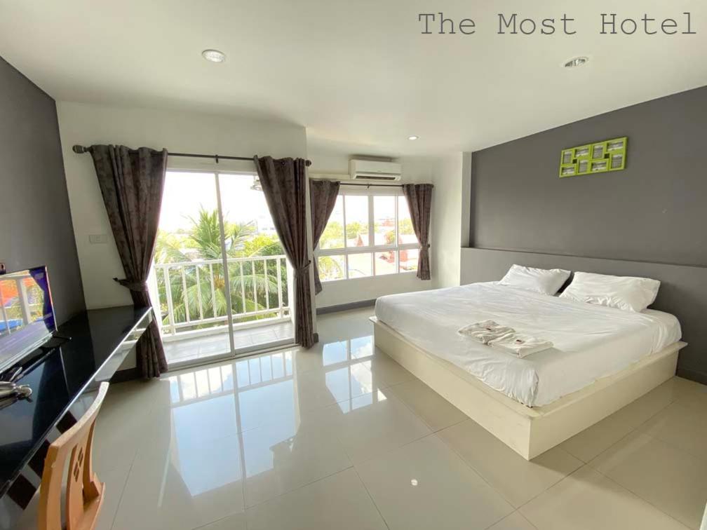 The Most Hotel Rayong Extérieur photo