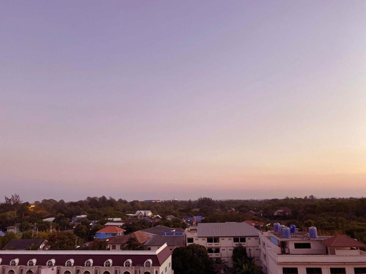 The Most Hotel Rayong Extérieur photo